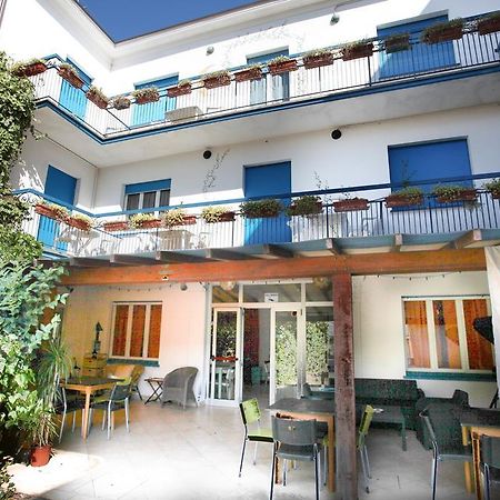 Hotel Migani Ρίμινι Εξωτερικό φωτογραφία